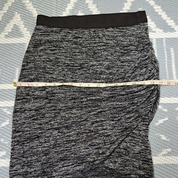 WILFRED Free Tyra Faux Wrap Skirt - Picture 8 of 9